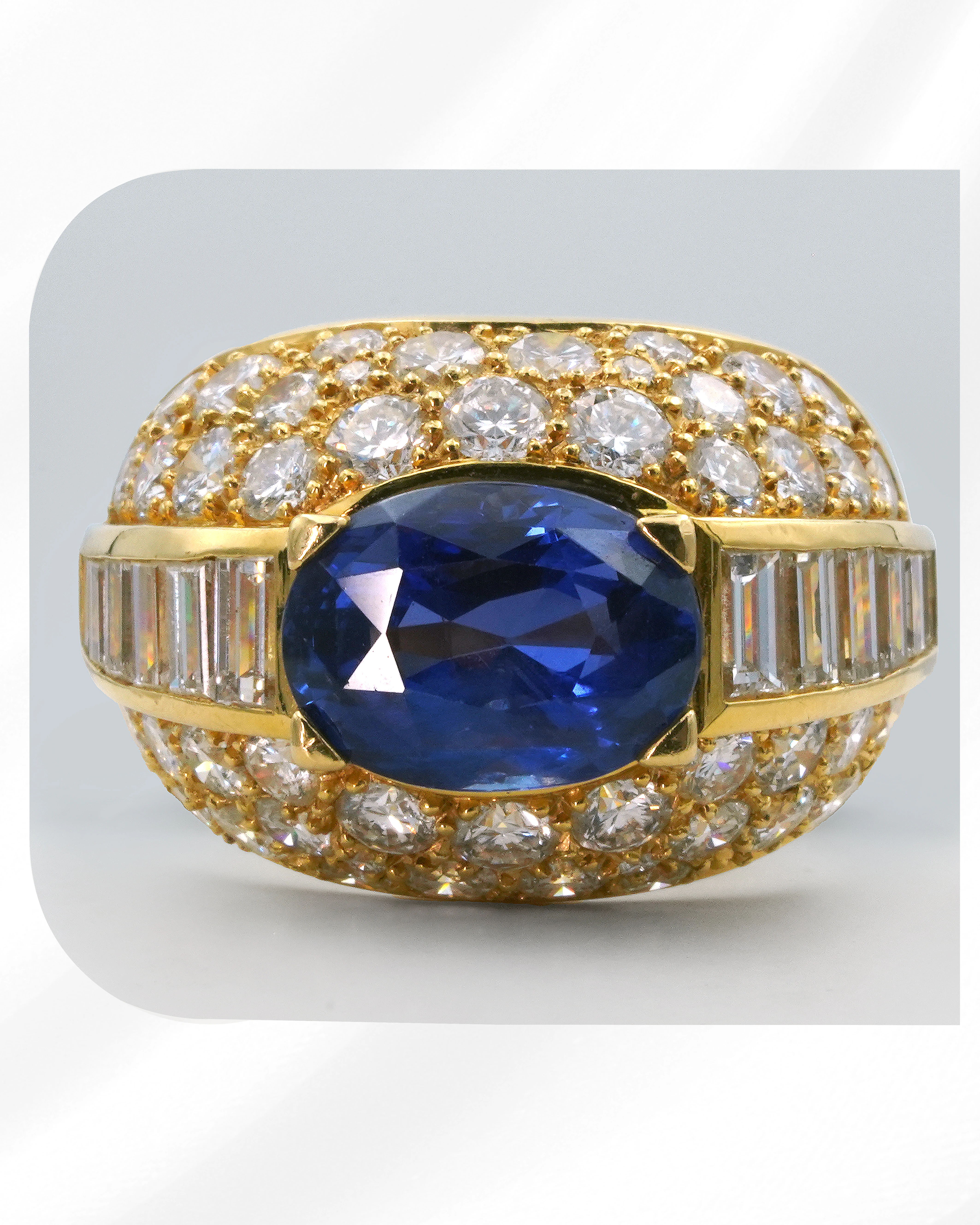 Vintage sapphire and diamond trombino ring, set in 18k yellow gold